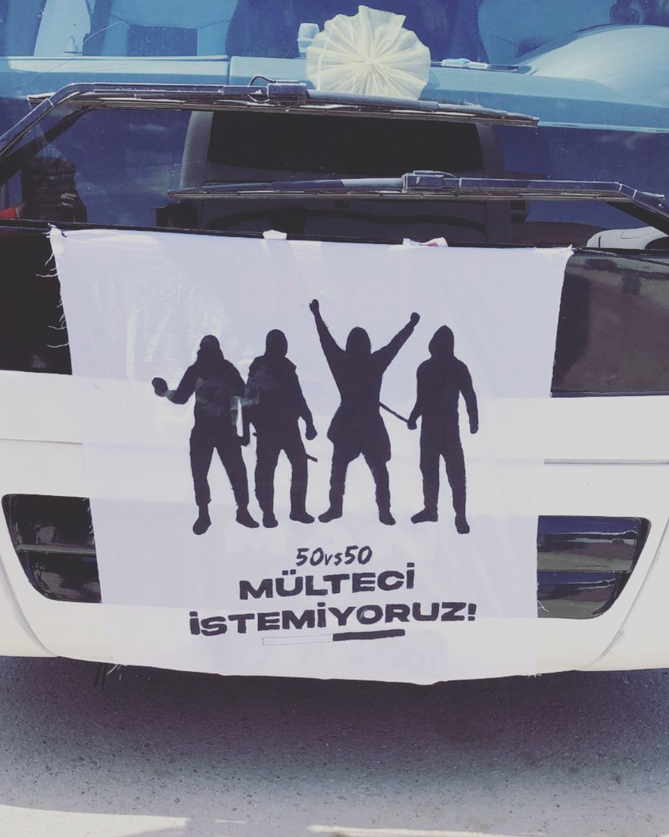 KOUBJK1903's tweet photo. ÜLKEMİZDE MÜLTECİ İSTEMİYORUZ!
Fuzuli şekilde ülkemizde barınıp, kendi bayrağına ihanet etmiş,ülkemizden gitmek istemeyen her mülteciye teklifimiz 👉🏻 #50VS50
#KOUBJK
#DeathBrigade https://t.co/WtxBe5MsBk