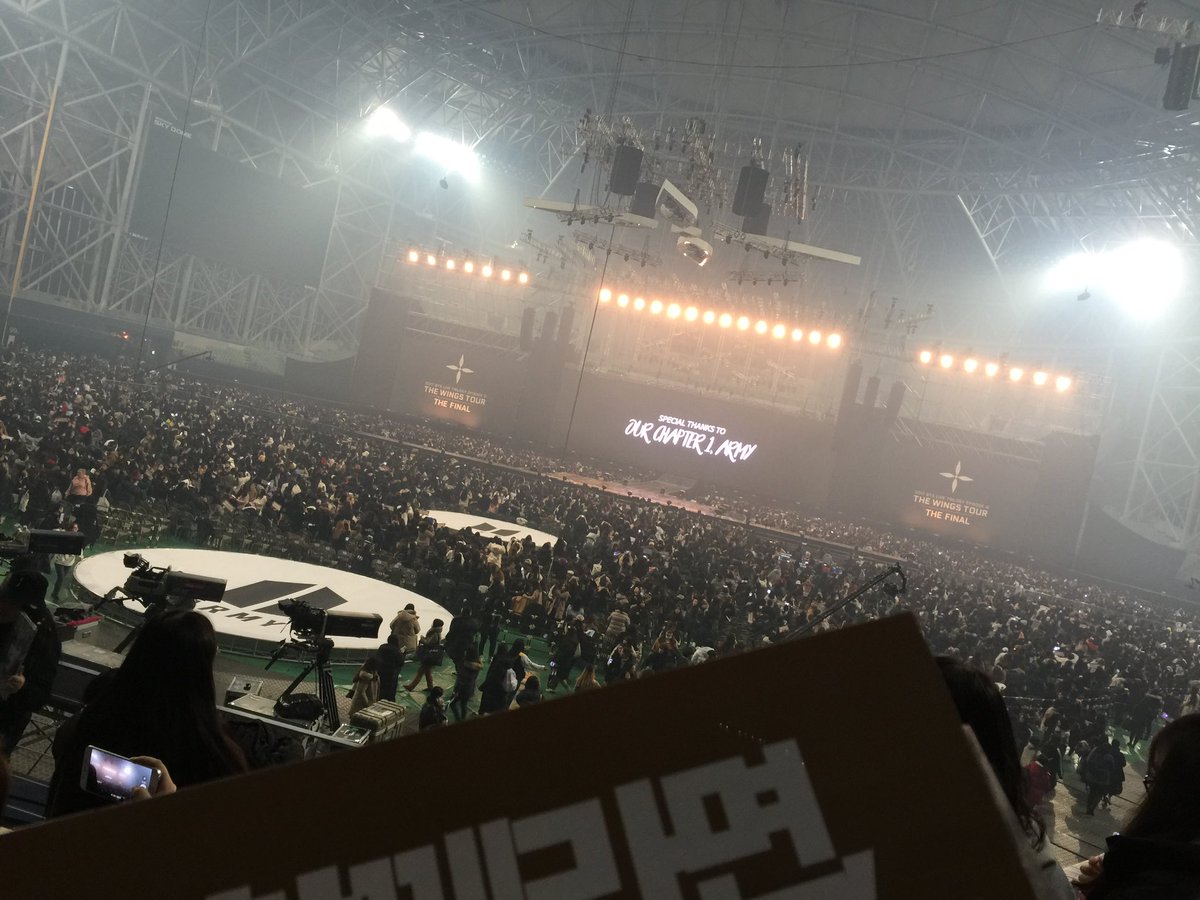 mxsmx_11's tweet photo. この時歌ったborn singerってことでよろしいでしょうか。
懐かしみ😭
finalというか、wingsツアー好きすぎた https://t.co/wOaFmYrhNu