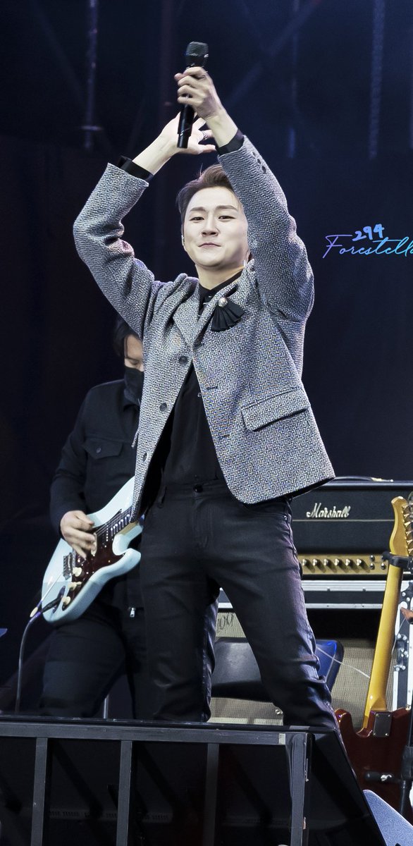 𝟮𝟵𝟰 tweet media