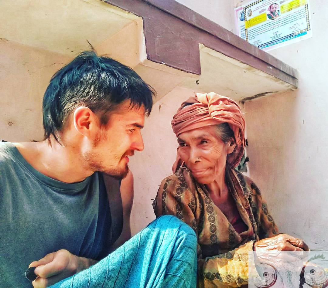 GM
This is not my mother, but let sons and daughters call every mother today!
#motherday 
#MotherDay2022