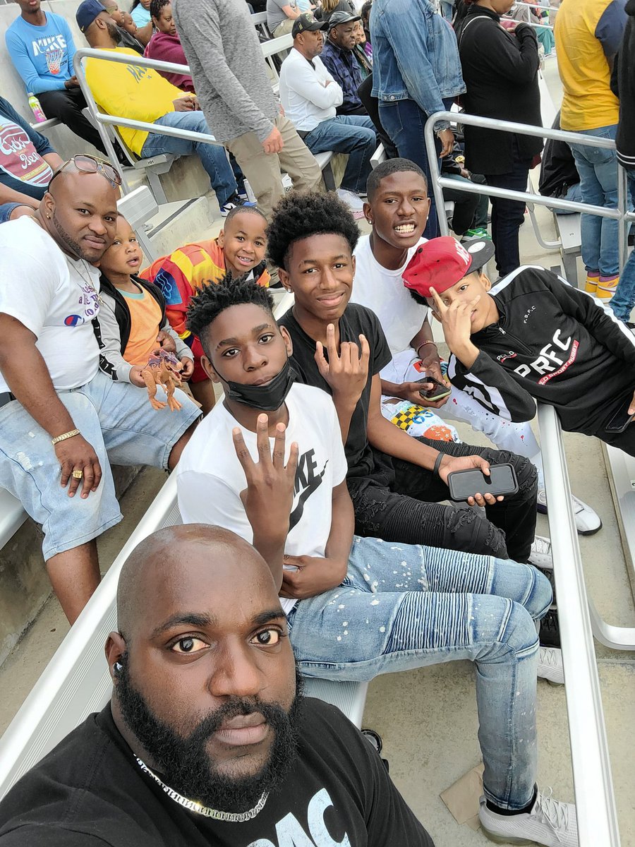 BA_Jets's tweet photo. Some of our boys having fun at the @USFL @USFLStallions game last night. You know who we were cheering for #GiddyUp
#beajet https://t.co/ifTZDwvwFI