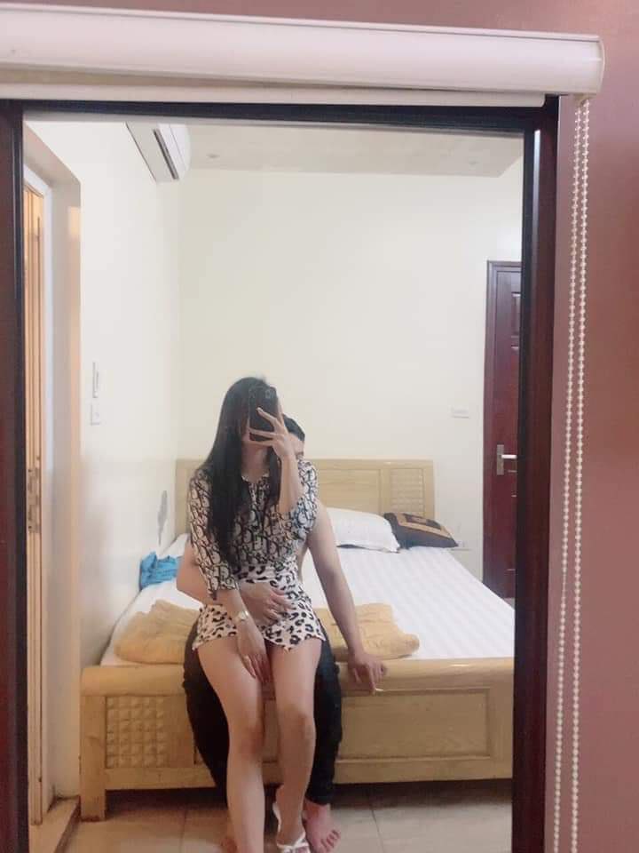 NgoccHan2006's tweet photo. Thằng rể bảo qua phòng a nhờ chút, kết quả ntn chắc mấy a biết r, muốn xem clip tweet bé gởi cho nè, hoặc kb zalo bé : 0565494299 iu thương😘 https://t.co/XhLG8NuJtp