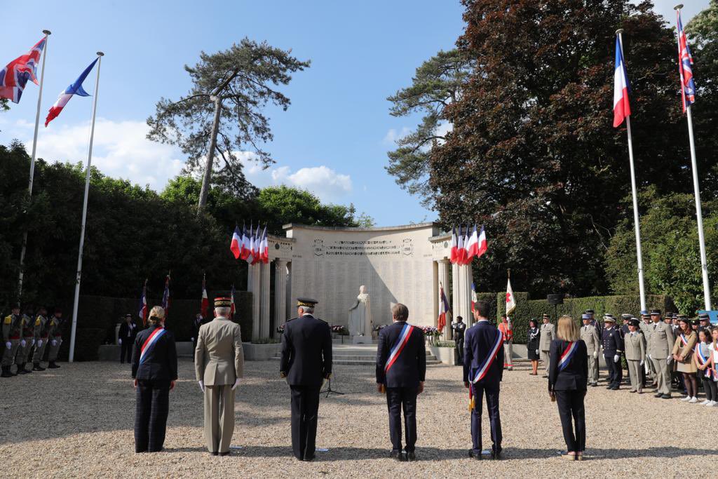 #SaintGermainEnLaye célèbre aujourd’hui la traditionnelle cérémonie de #commemoration de la victoire du 8 mai 1945.

➡️ Il s’agit du 77e anniversaire de la capitulation de l'Allemagne nazie et de la fin de la Seconde guerre mondiale.