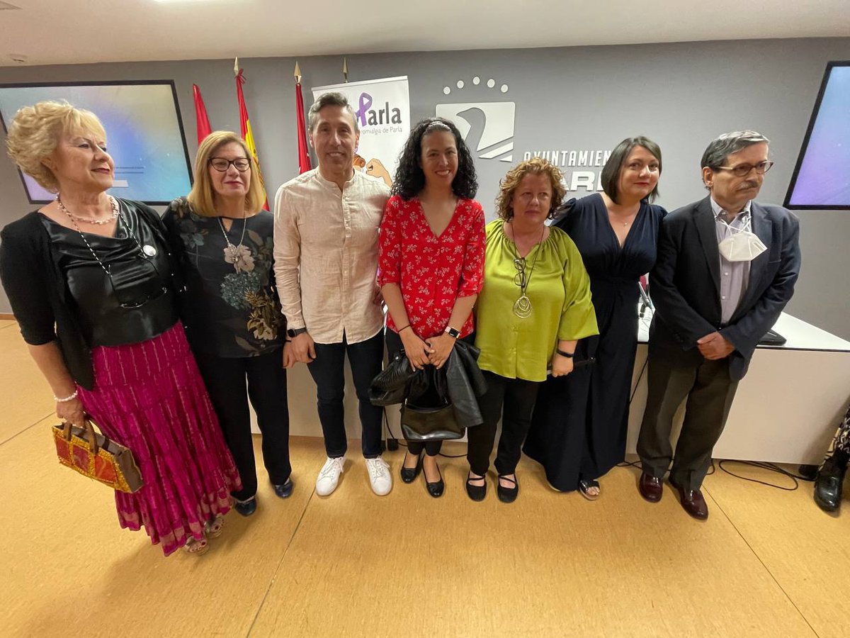 CsParla's tweet photo. 📸 Esta mañana @CsParla hemos asistido a las ponencias y lectura del manifiesto @FibroParla con motivo del Día Mundial de la Fibromialgia. #Parla https://t.co/ObJ11FmZxF