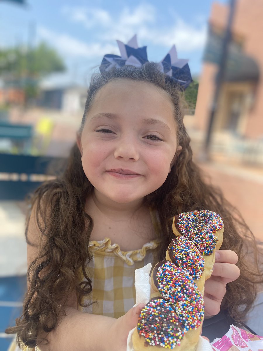 TheStevenEiger's tweet photo. #DonutDate today! Mom is sleeping and resting in so we hit the square.
Happy Mother’s Day! Wishing a restful day filled with love to all! https://t.co/Lv1vloOKP8