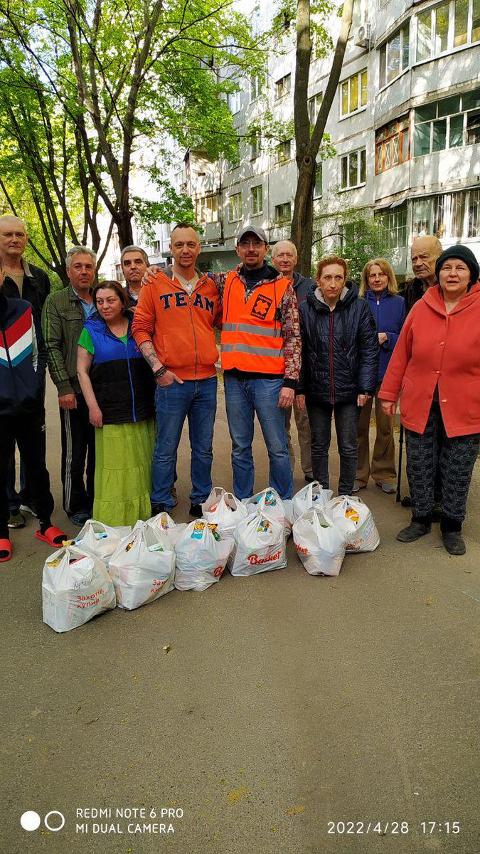 ParaCrew_'s tweet photo. Paracrew helping out where its needed, these pictures are from Kharkiv with our partners from #pomichua https://t.co/cnm3YexnzV