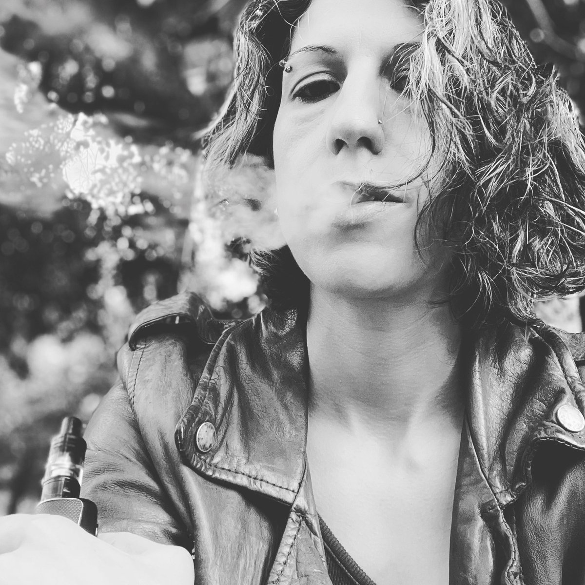 sabpalumbo's tweet photo. #JSV et plus de 8 mois sans cigarette
#stopaddictions
Par contre il faut arriver @alexnlm @JenBorsellino…. Je suis à court d’idées de 🤳 😌
#bellesoirée https://t.co/YOF6qwpauZ