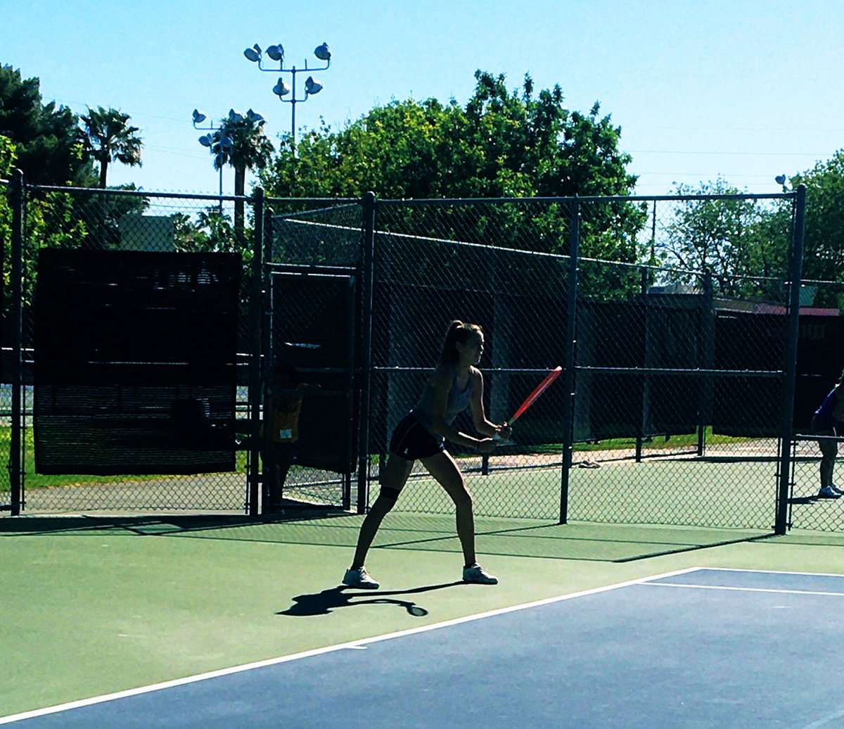 2nd Win 🥇 on the board! #2 Ita walked away with a sweep 2-0 🆚 New Mexico Military Institute

Way to go Hawk!!