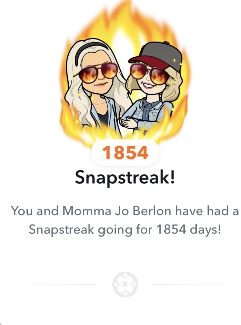 anna_berlon26's tweet photo. mother’s day @Snapchat streak check-in ✨🌷🤍

5 years, 29 days later… it’s gone too far i can’t stop now 😅 https://t.co/bABHDB8os6