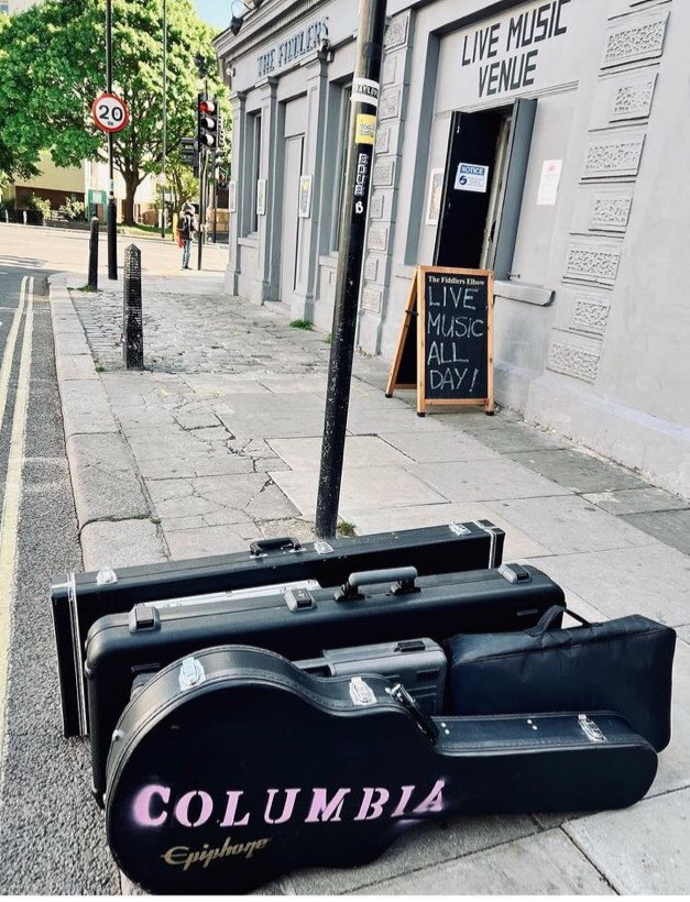MoonManPR1's tweet photo. @songsofcolumbia have arrived at @FiddlersCamden for their All Dayer! If youβre in Camden make sure you get yourself a ticket and head down there for a top night of live music β¨π₯#Columbia #london #camden #fiddlerselbow #livemusic #gigs #tickets #alldayevent #rock #indie #bands https://t.co/pbhlAlajiw