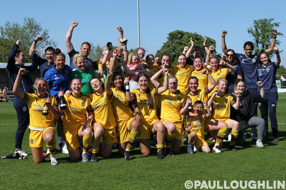 paulloughlin's tweet photo. @SuttonUtdWomen 2021/22 Champions!!! (@suttonunited @NordenTiles @NordenBathrooms) https://t.co/OhpVYH3pM0