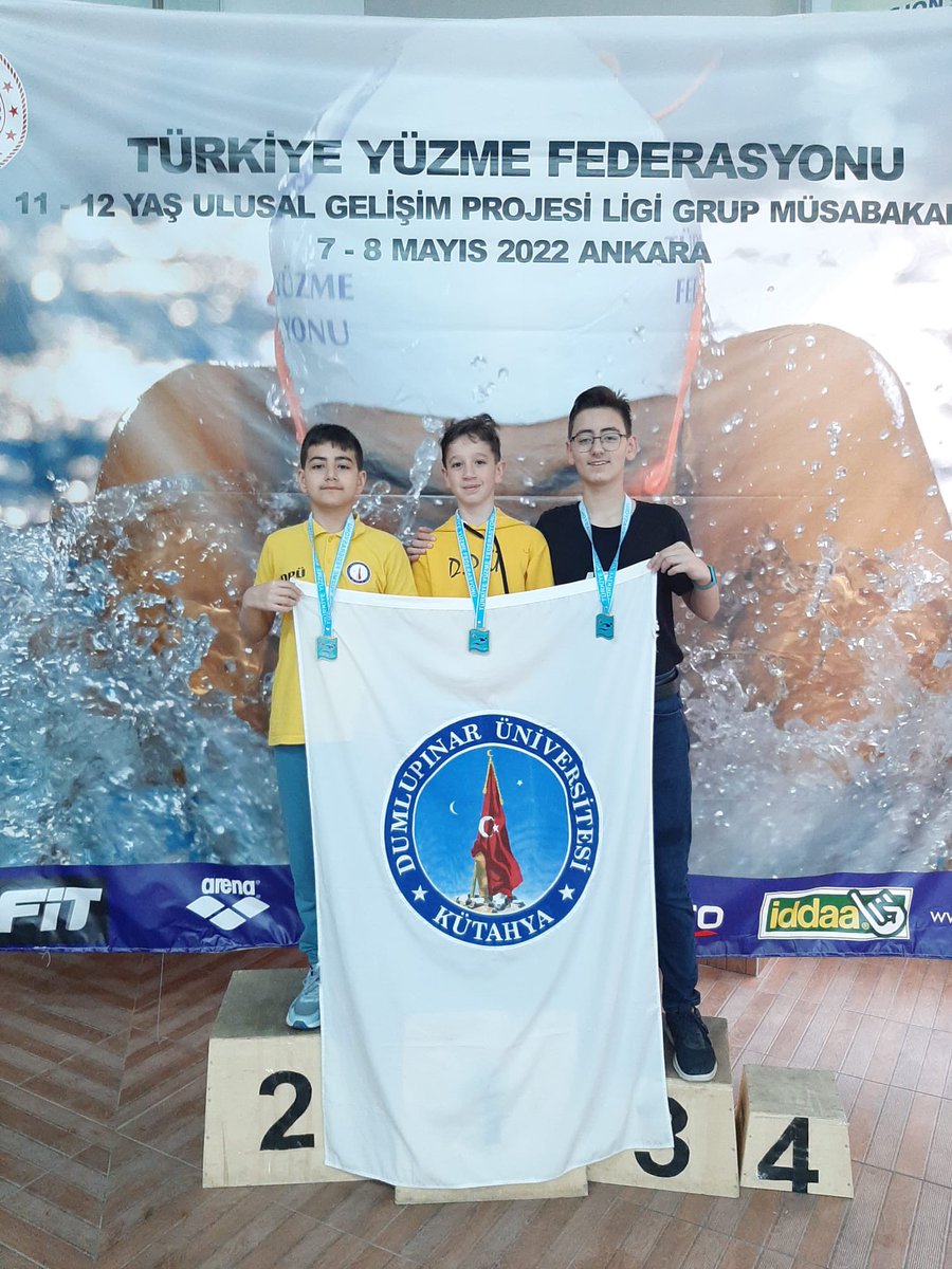 7-8 Mayıs 2022 tarihlerinde Ankara ilinde düzenlenen 11-12 Yaş Ulusal Gelişim Projesi Ligi Grup Müsabakalarında kulübümüzü temsilen Ata ÖZKER katıldığı 4 yarışmada da baraj geçerek madalya almaya hak kazanmıştır. Kendisini, ailesini ve teknik ekibimizi tebrik ederiz...