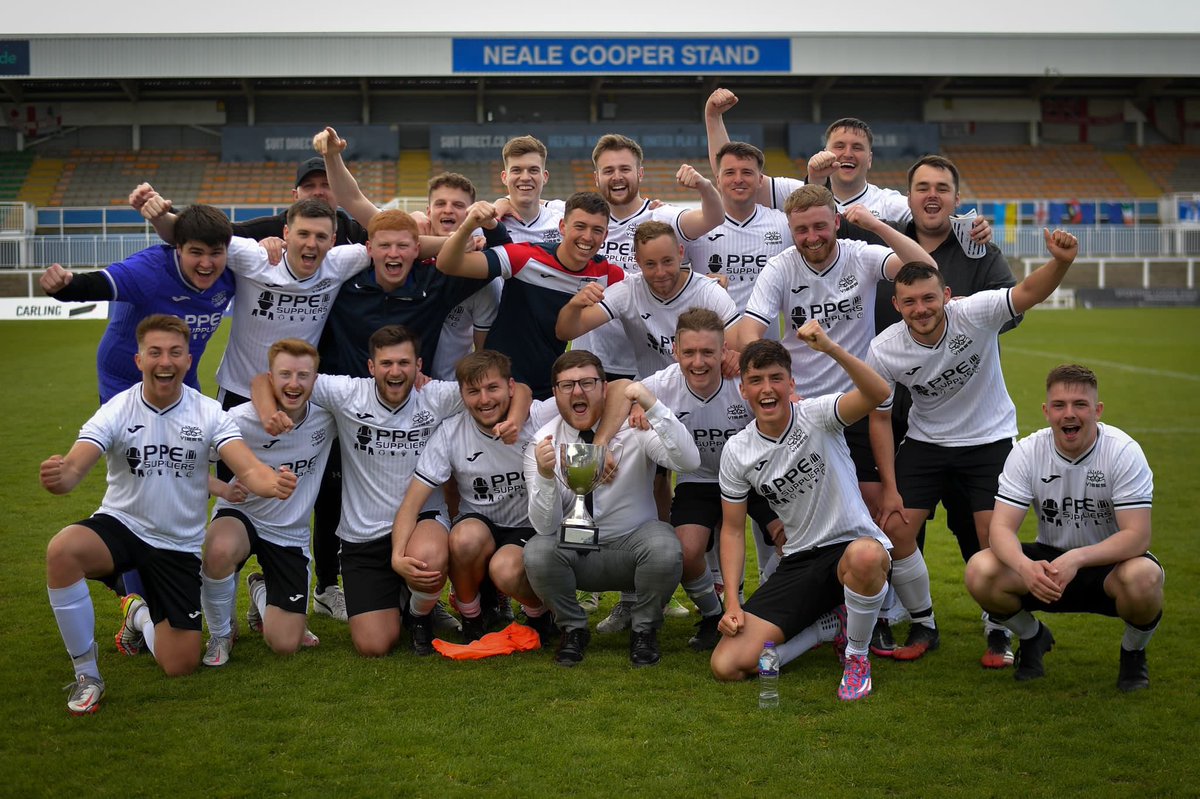 Congratulations to both <a href="/lion_malley/">Lion O'Malley's</a> &amp; @FCVibes for their cup wins today at The <a href="/SuitDirect/">Suit Direct</a> Stadium 🏆 🏟 

Thank you to all involved! 

#HUFC