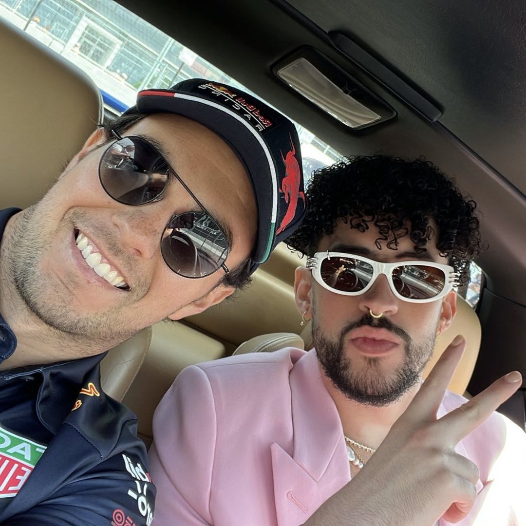 Bésalo Checo, bésalo!!!!! 🐰