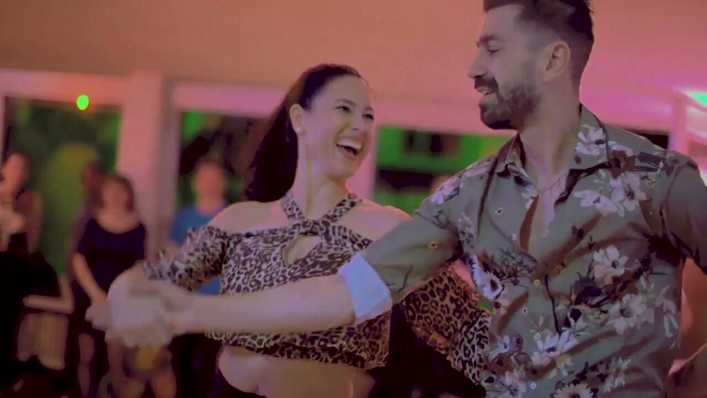 BailamosSalsa's tweet photo. Workshop Weekend - Panagiotis &amp; Myrto
09.04.2022 Bailamos Salsa https://t.co/YnIfoWCFNY