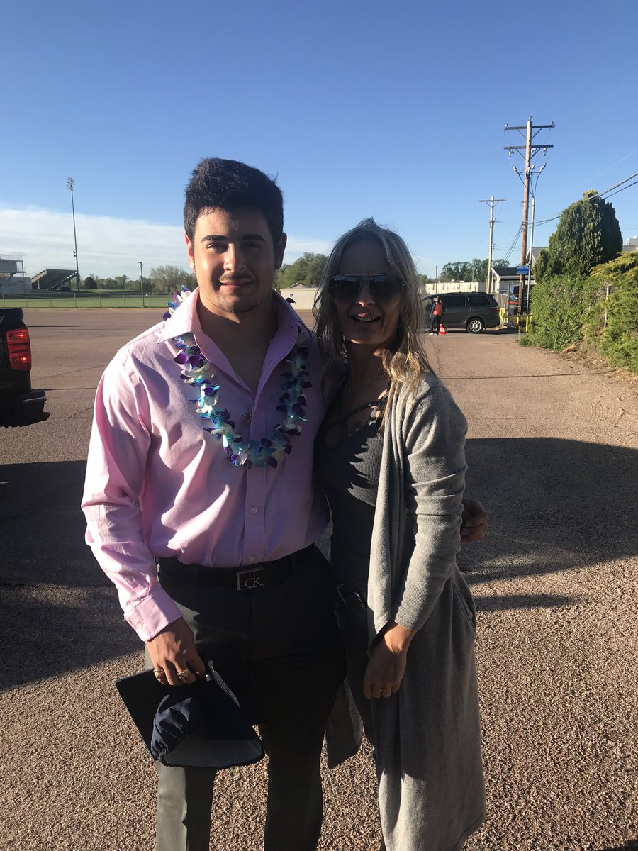 Ingraldi10's tweet photo. Happy Mother’s Day mom! I hope today is awesome and all your wishes come true! #JimmieMoms @DawnIngraldi https://t.co/zQegO1vHqJ