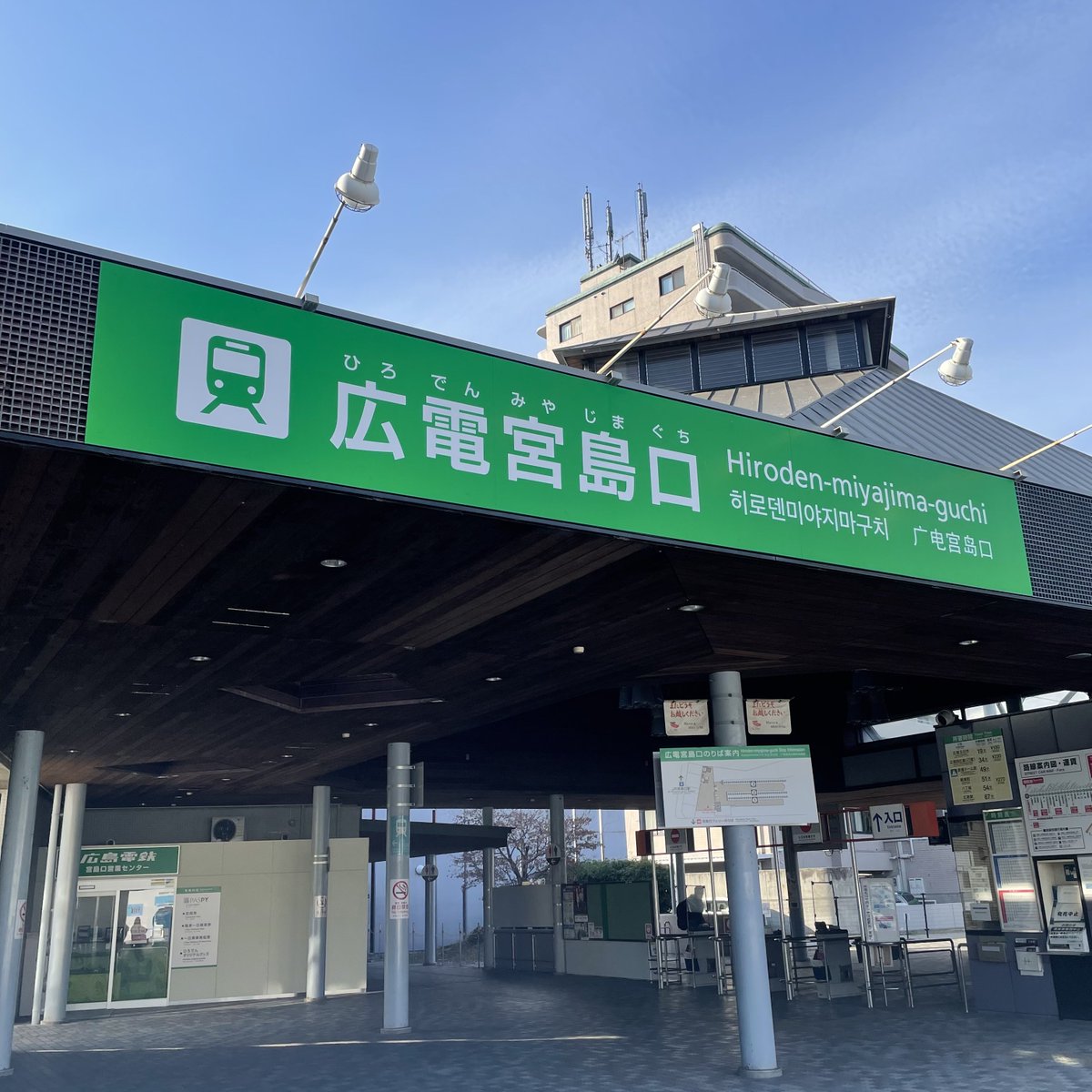 Pomtakuu's tweet photo. soleìl広島遠征から3ヶ月経ちましたこの頃のみんな若いです感動

@HIRYU_CHS 
@chiko_soleil 
@Haruka_soleil 
@koto_water 
@yu_ka___01 https://t.co/VgOY6l7ifr