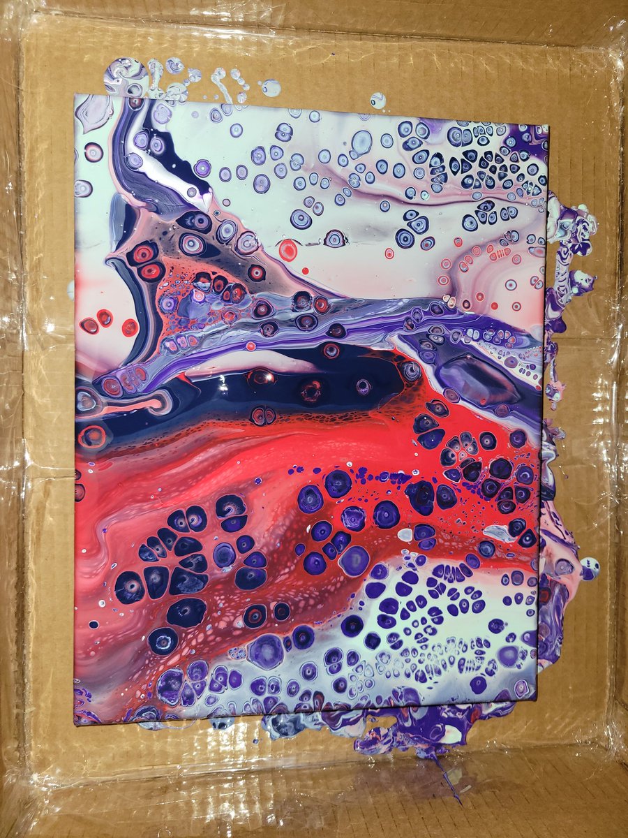 Sami050215's tweet photo. DecoArt ready pour acrylic paint. Colors Navy, mint green, true red and blue violet https://t.co/GEUGTVRBEH