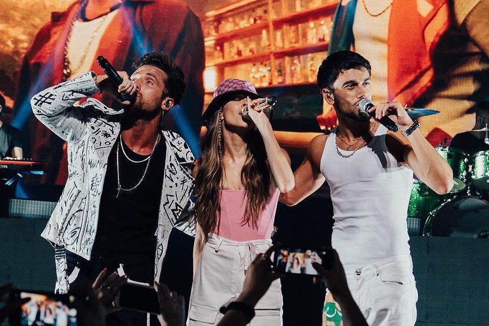 wavestinita's tweet photo. la amistad de tini con los mya >>> https://t.co/0fPG2Ir0yl