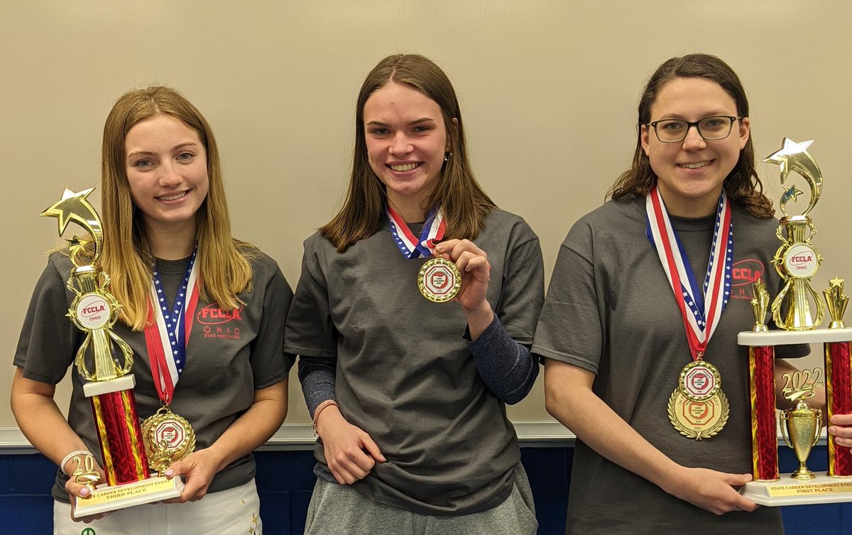 Congratulations to these ladies who all received gold medal ratings on their FCCLA projects at state leadership conference. Grace Garee took 3rd place, Natalie French was in the top ten, and Leah Schroeder took first place. Leah is heading to nationals at the end of June.