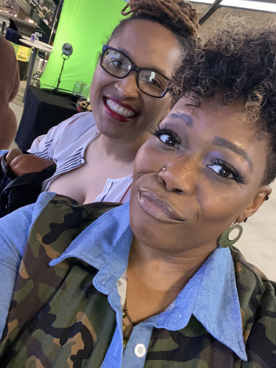 oneloveky's tweet photo. Hung with these beauties last night #derbythings #JanetJackson #NewEdition #85westconcert https://t.co/wwqQGBU1ft