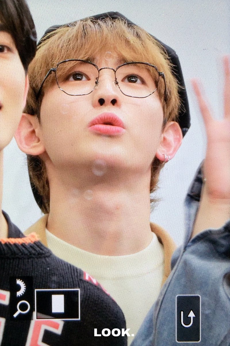 LOOK_010405's tweet photo. 220508 에버라인 팬사인회 PRE

청-초🍋

#템페스트 #TEMPEST #LEW #루 #의웅 #이의웅 #Bad_News #루OOK💛 @TPST__official @TPST_twt https://t.co/X5sL6CcQd4
