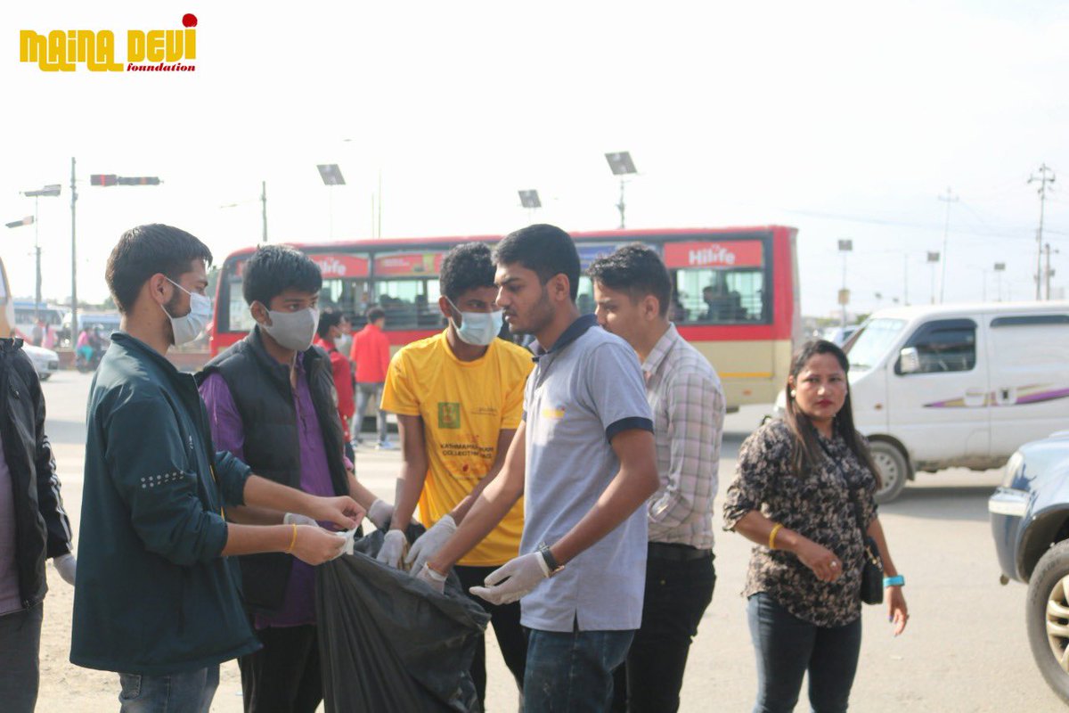 Mainadevifound's tweet photo. Maina Devi Foundation organized the clean-up of Koteshwor, Kathmandu on 7th May 2022 through active engagement of youths and local stakeholders. We believe our small effort will encourage people to be conscious during waste disposal.
#mainadevifoundation #ClimateActionNow https://t.co/d1eX7rhfa1