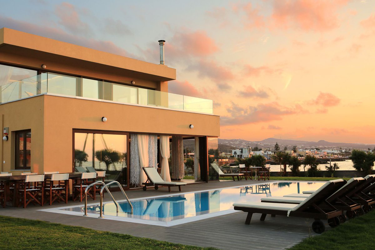 bitalabsio's tweet photo. Did you know that All Frescos holders enjoy 30% Discount for Kimona Villa?
👉Seafront, 6 Bedrooms, 7 Bathrooms Swimming Pool &amp; Hot tub 😍
Check https://t.co/Kc2muDpxM5 for more 😌 https://t.co/wBQNLFei81