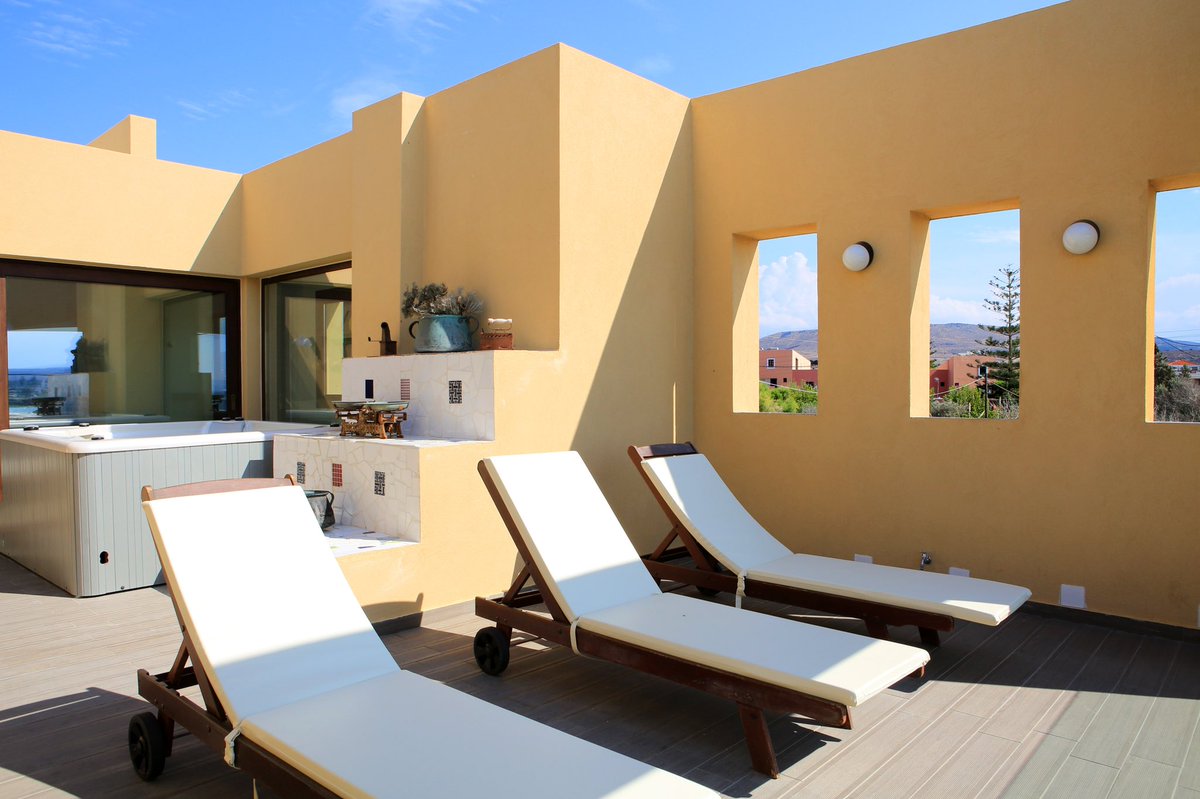 bitalabsio's tweet photo. Did you know that All Frescos holders enjoy 30% Discount for Kimona Villa?
👉Seafront, 6 Bedrooms, 7 Bathrooms Swimming Pool &amp; Hot tub 😍
Check https://t.co/Kc2muDpxM5 for more 😌 https://t.co/wBQNLFei81