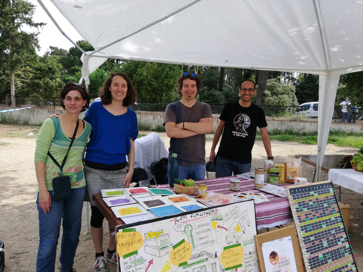 joan_manel's tweet photo. Avui #ElGarrofer hem participat de la #FestaDelBadiu compartint la nostra experiència d'un consum alternatiu i cap a una alimentació més sana, més bona i més justa. https://t.co/kFwY4UGCuU