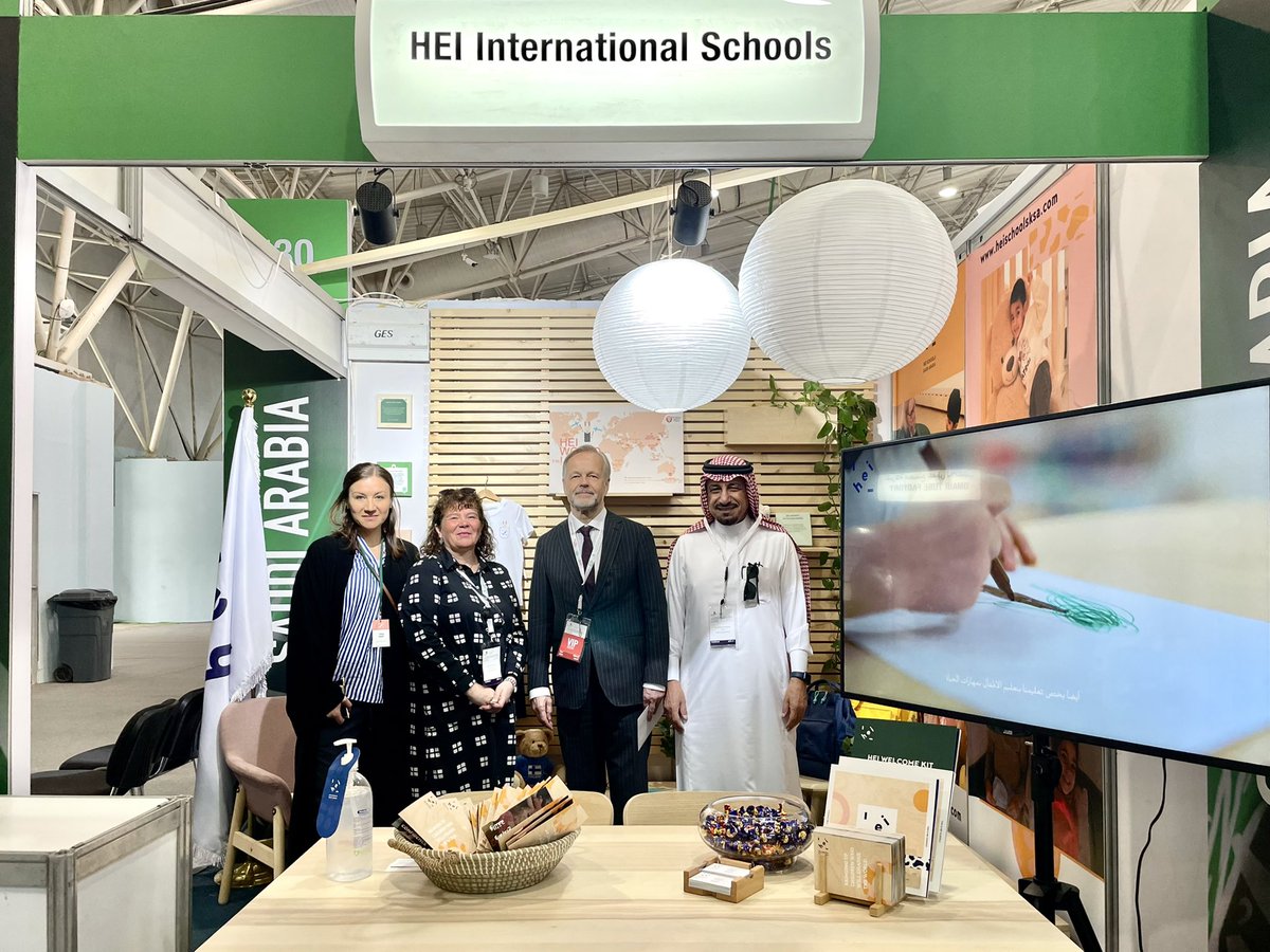 #ICEE2022 
The Finnish Ambassador Mr. Antti Rytövuori visited the HEI booth at the The International Conference and Exhibition for Education 2022!
#heischoolsksa
 <a href="/FinlandinKSA/">Finland in KSA 🇫🇮🇸🇦</a>