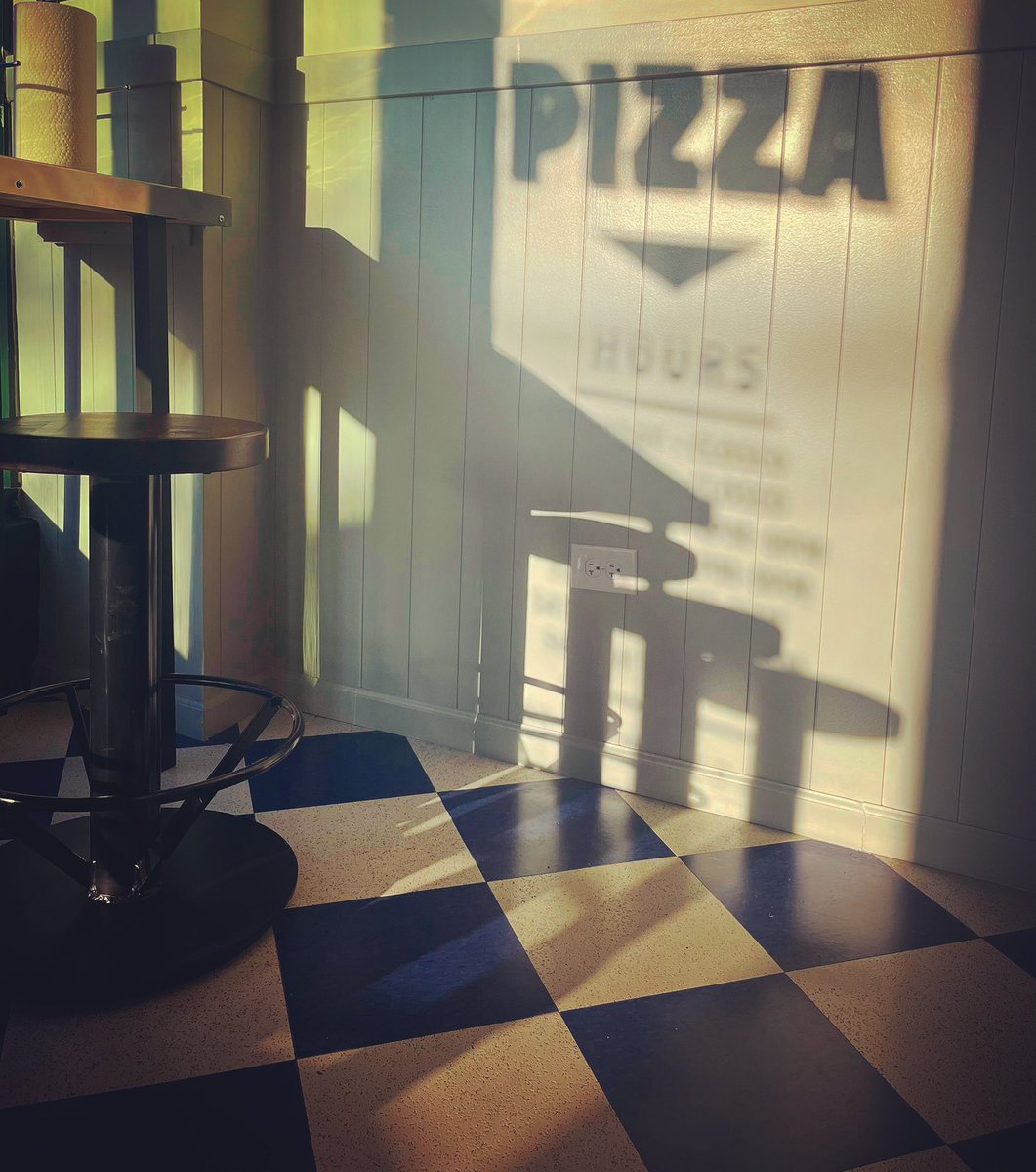 millyspizzachi's tweet photo. The sun cast a cool shadow in the shop yesterday. https://t.co/2zH027BR6h
