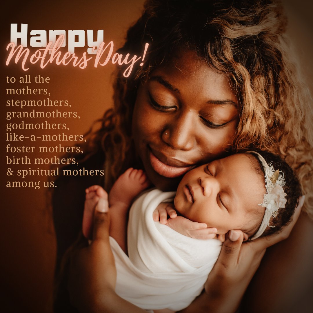 StBCtKYM's tweet photo. "Dearest mothers, thank you, thank you for what you are in your family and for what you give to the Church and the world!" - Pope Francis (General Audience 1/7/15)
.
Hoy es el Día de las Madres en los Estados Unidos, ¡así que honramos y bendecimos a TODO tipo de madres hoy! https://t.co/471I4Yt4OT