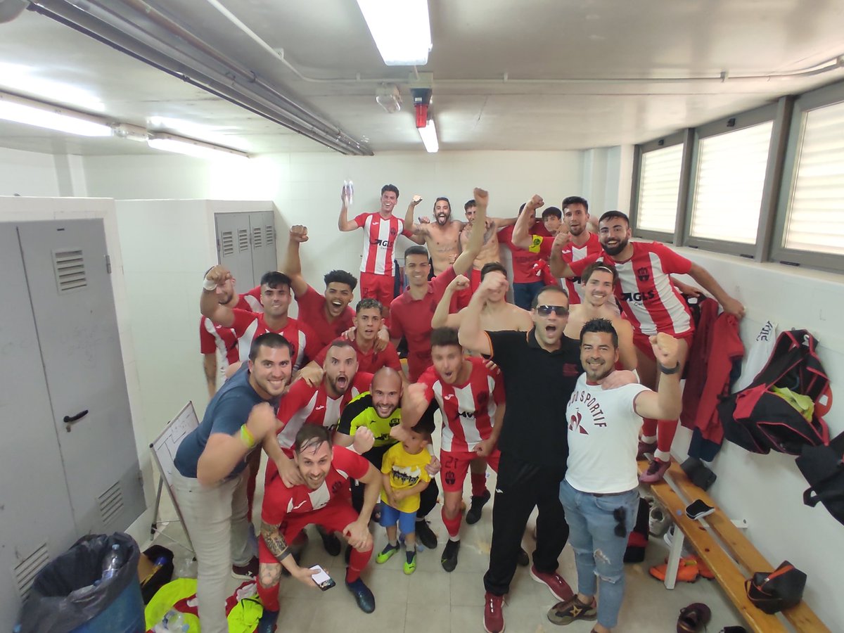 ¡CABEZA, CORAZON Y COJONES, MUCHOS COJONES!

CHURRA 1-2 CD ALGAR

¡Dos zarpazos de Barriles y Dani Pagan guían el camino hacia las semifinales del Play Off!