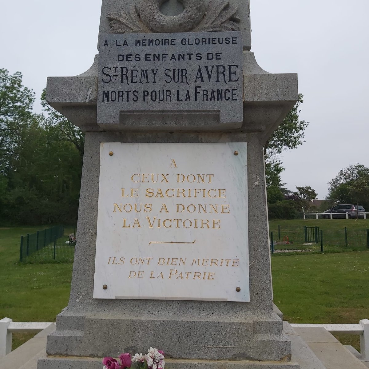 Al_Nikolic's tweet photo. Dans le département de Jean Moulin et de la libération de Nogent-le-Rotrou par des maquisards français, honorer la résistance patriotique est encore plus important qu'ailleurs. C'est ce que nous avons fait à St-Rémy en célébrant la victoire sur l'Allemagne nazie.
#8mai2022 https://t.co/h89XFoL0XC