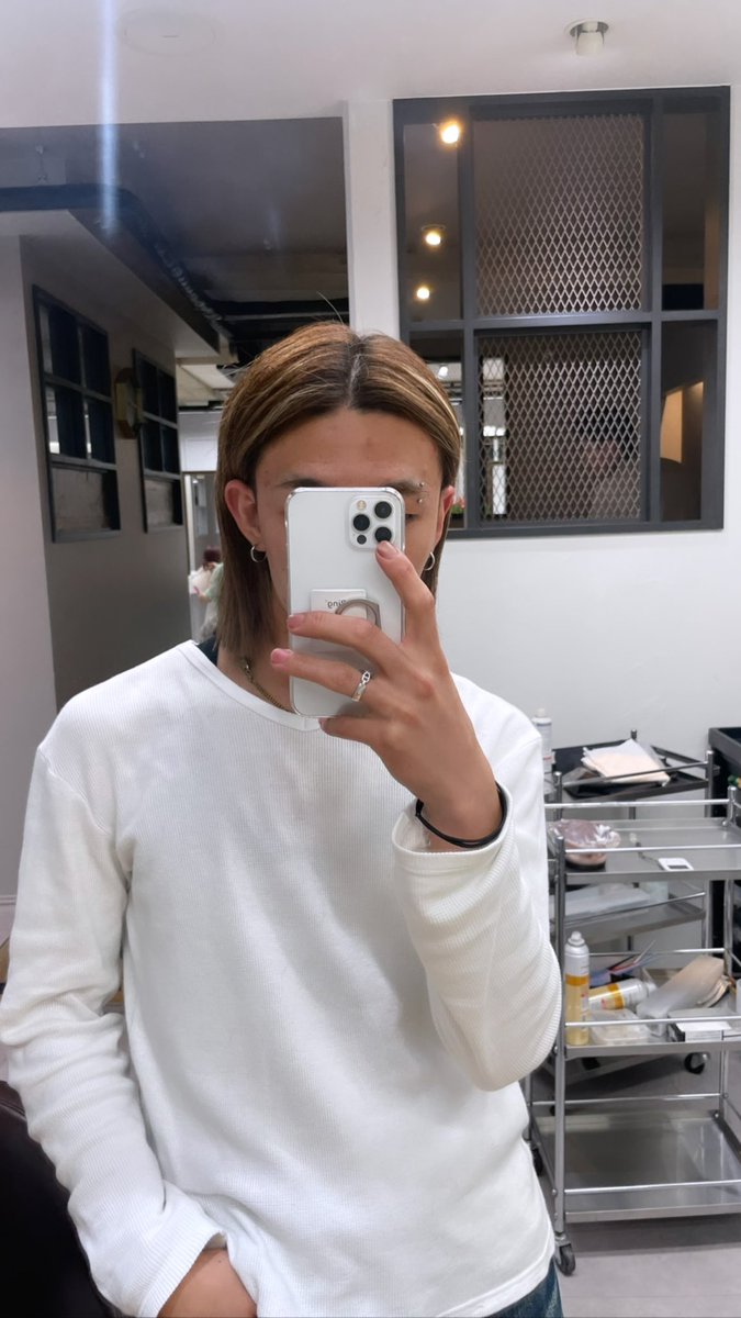 23fxxk's tweet photo. ボブに切ってlipを開けた記念すべき日だよ今日は！
lip rip amen... https://t.co/UUCxZWXWzw