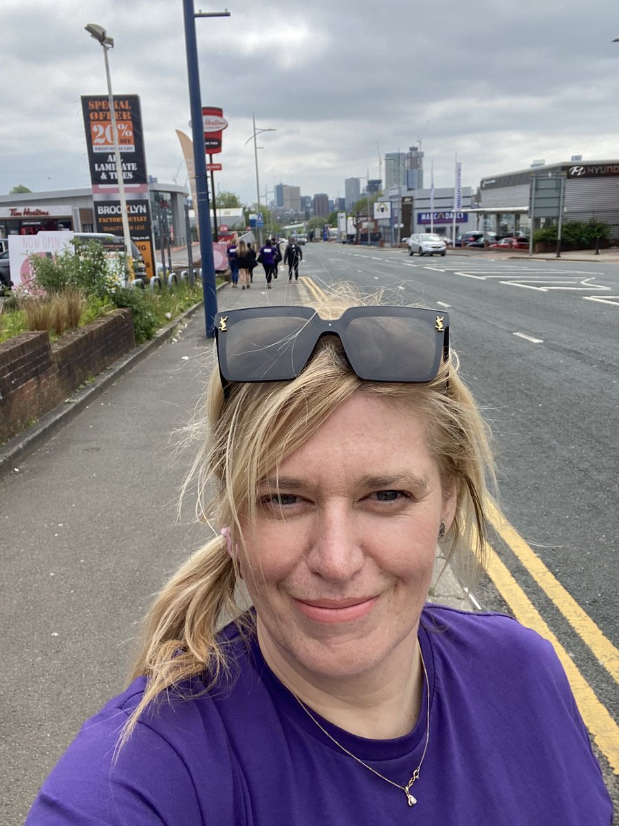 Emma4facs's tweet photo. 3 hours 16 mins in….. and my knee has gone #agony 😩😩😩😩😩😩

Still a while to go #RememberingSam 
#Radcliffe #Manchester https://t.co/K4ZNles0fK