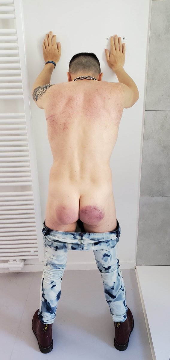 Second session Saturday night at Darklands.
Honored to serve Sir <a href="/Wokord1/">Wokord</a>.
Thank You Sir. 

#darklands22 #bruises #flogging