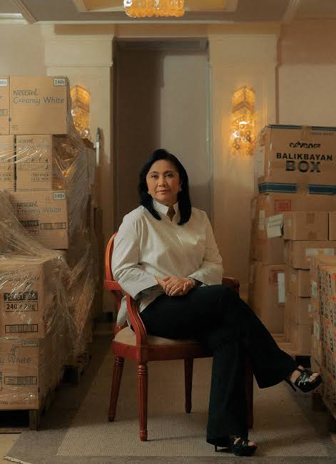 This woman ran an office with minimal funds, supported by donations, mobilized by volunteers but STILL had the highest audit rating, been to the remote corners of the country and got followed by millions.

This is Maria Leonor Gerona Robredo, the 17th President of the Philippines