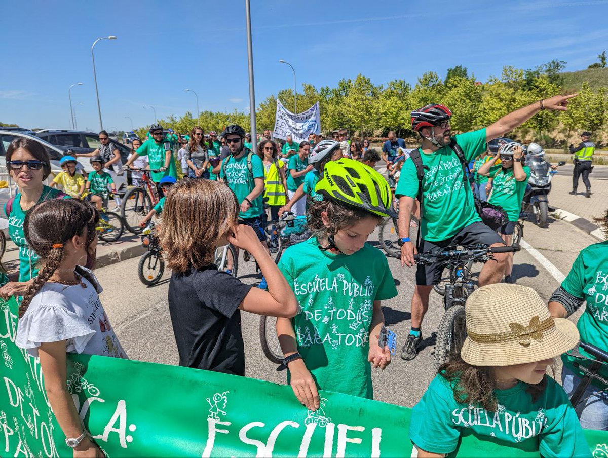 Educa Montecarmelo tweet media