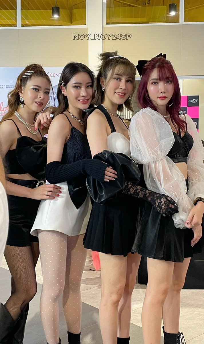noy_noy24sp's tweet photo. สวยไม่แพ้กันเลยที่เดียว🥰🤍❄️

08.05.65

@SpriteWm 
@fahsaimyd 
@baifernwch 
@puyfaiimn 
#Snowของสไปร์ท
#Skyของฟ้าใส
#Sunshineของใบเฟิร์น
#กุโมะๆของปุยฝ้าย 
#WishMe https://t.co/uZnh7r1sSW