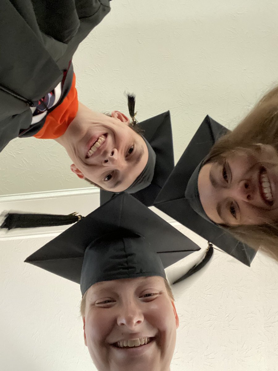 _brian_kizer's tweet photo. Let’s rock and roll flyers #Flyer22Grad https://t.co/20X3ILc0W0