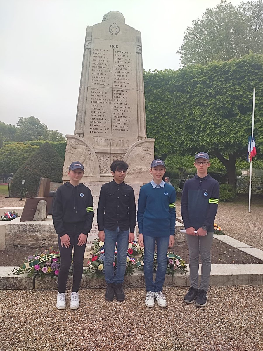 Nos cadets de la sécurité civile ont pu participer à la cérémonie du 8 mai aux Andelys en lisant 2 textes. Merci à la mairie pour ce moment citoyen important qui donne du sens aux enseignements 
<a href="/duche27/">Frédéric DUCHÉ</a> #8mai1945
