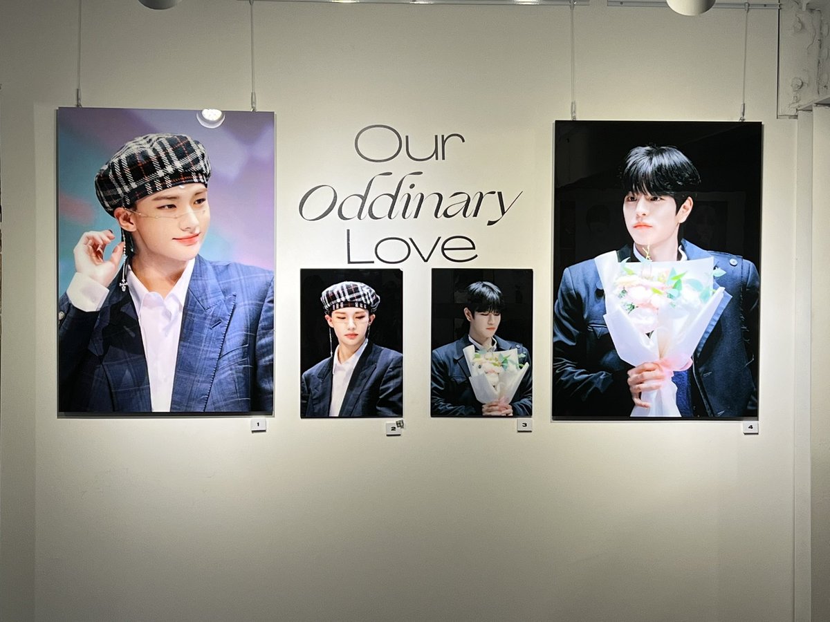 straykids__325's tweet photo. #OUR_ODDINARY_LOVE 
현진 승민 카페 짱짱 예쁘고 럭드1등 당첨돼서 받은 승민이 액자 눈찌르기..🤍 전시된 사진들 하나도 빠짐없이 다 예뻐서 눈호강 왕창 하고 갑니땨🤍 https://t.co/rajYRjsx2D