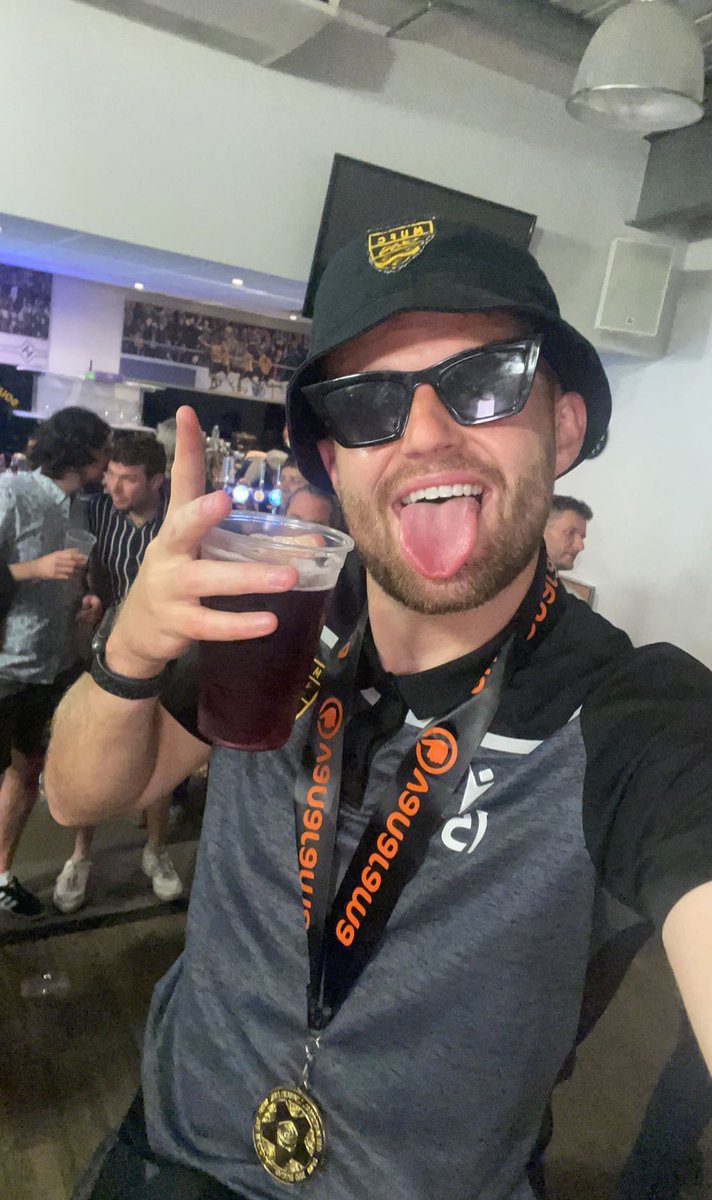 Our CHAMPIONS! 🏆🍾👏🏼 <a href="/JoanLuque19/">Joan Luque</a> x <a href="/ReganBooty/">Regan Jak Booty</a>