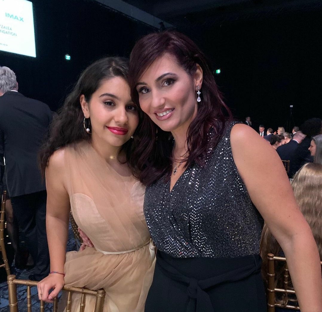 onlycaras's tweet photo. feliz dia das mães! 🤍 https://t.co/lA0oLzbADr