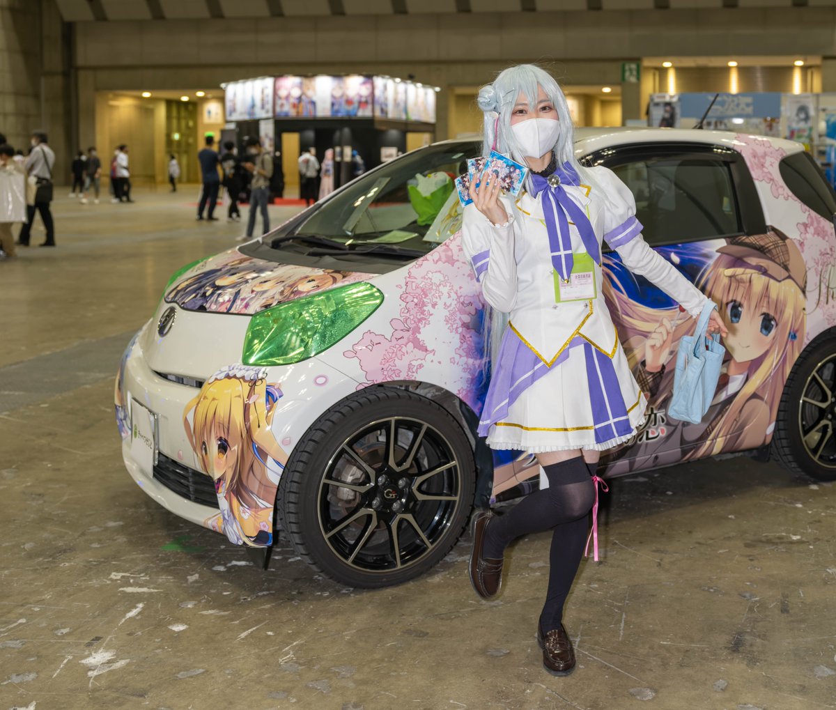 wq29223's tweet photo. 【速報】
2022年5月8日
character1 きゃべつそふと様ブース
有栖川かがみ🪞❄️（@in_mirrorland）
撮影ありがとう御座いました。
#きゃべつそふと #COMIC1 #character1 https://t.co/CAjLG4K2YY