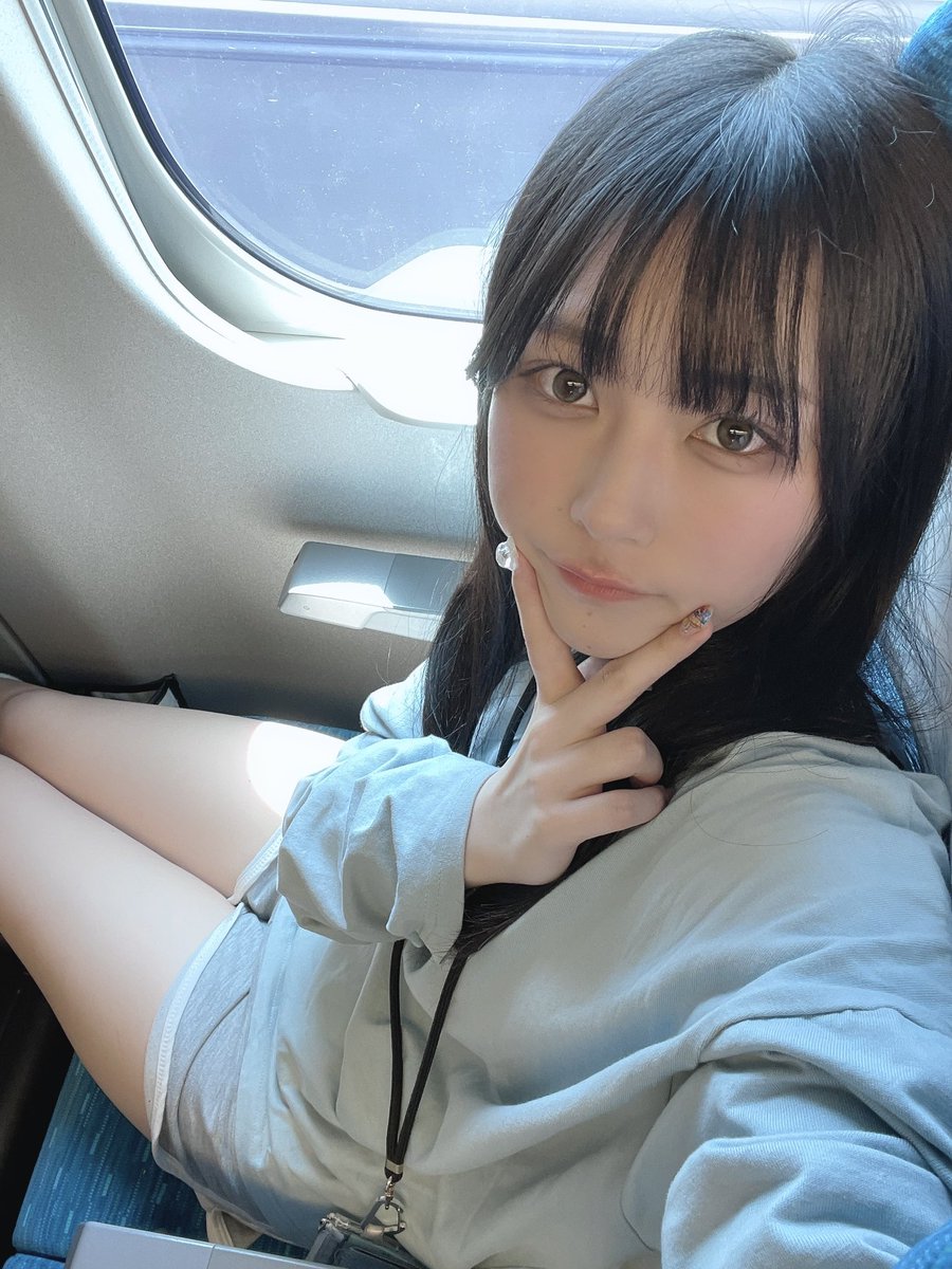 あむちゃん自撮りして！！！！ 大阪ありがとーーーぅ❤︎❤︎ﾊﾟｬ