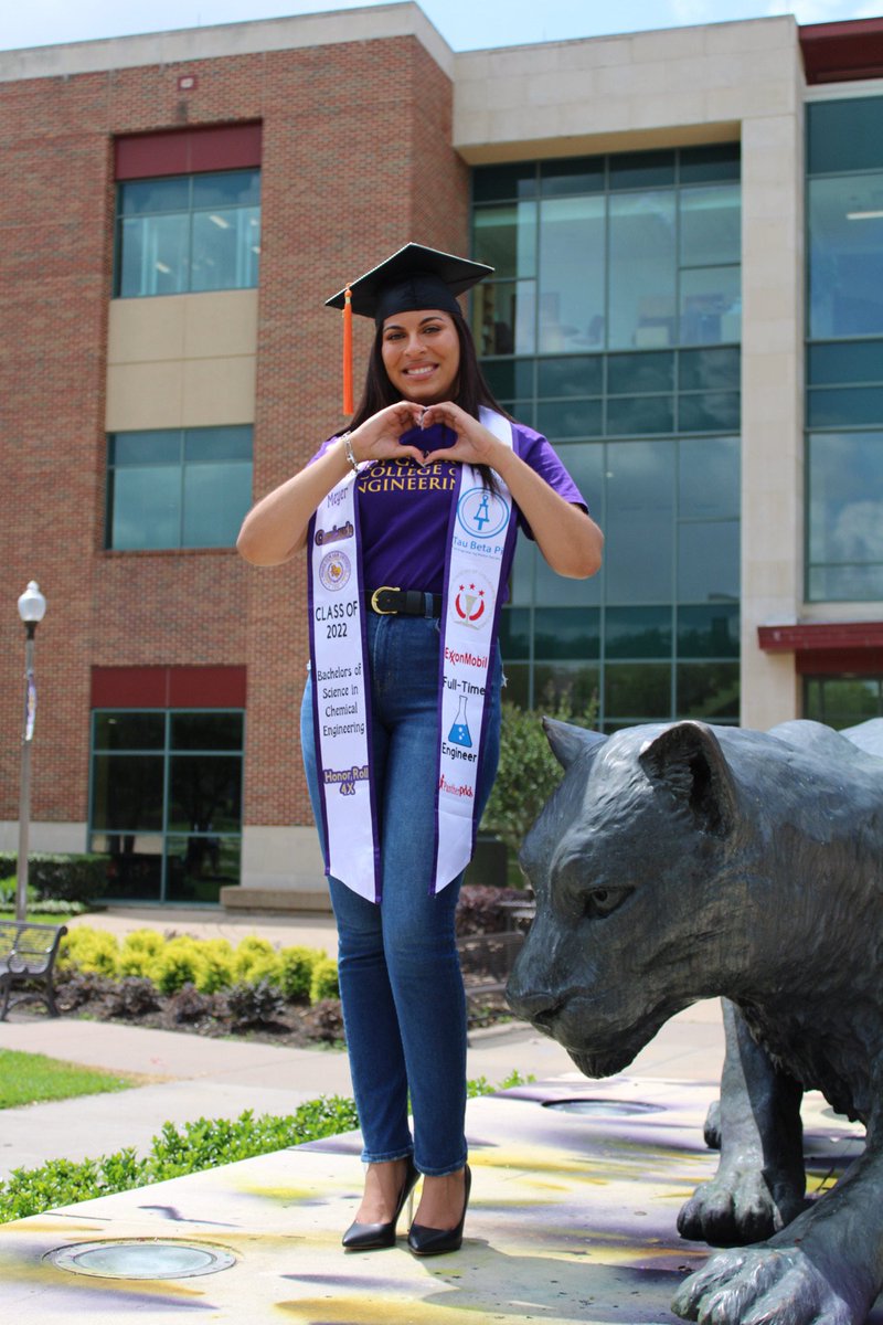 MeredithDanni2's tweet photo. Proverbs 31:25 👩🏾‍🎓

🧪 B.S. in Chemical Engineering
🧪 Tau Beta Pi Recording Secretary 
🧪 PantherPhDs                                  
🧪 Interned w/ 3 Fortune 500 Companies 
🧪 Deans List x4 years 
🧪 Cum Laude
👩🏽‍💼 ExxonMobil Full-Time

May 14th | 8:30AM https://t.co/eoEw7fCv7q