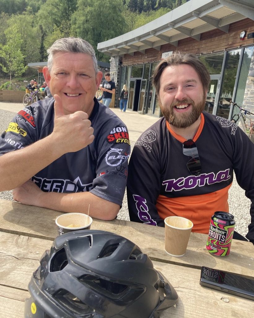 AberdareMTB's tweet photo. Fantastic weekend riding @BikeParkWales so lucky the have this place on the doorstep #BlueIsTheColour #BlueCrew #MtbRespect #Plur https://t.co/mITNTxIrtW